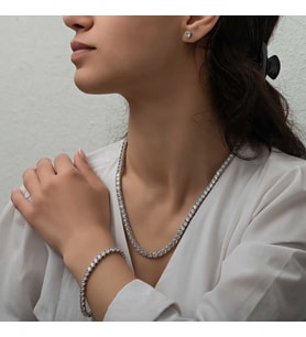 Gümüş 4 mm Beyaz Taşlı Su Yolu Kadın Set