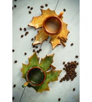 Çınar ve Defne Yaprak Figürlü El Yapımı Çay Kahve Fincan Seti (Yeşil-Krem)
