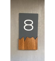 Wooden Serisi Dikey Kapı Numarası