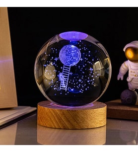 Aya Çıkan Astronot Tasarım Cam Küre