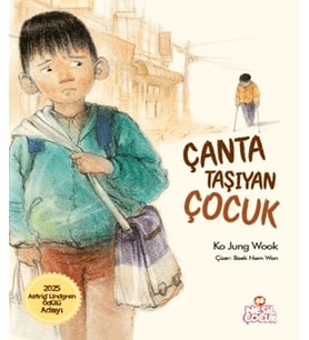 Çanta Taşıyan Çocuk