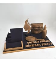 Kişiye Özel Güzellik Uzmanı Masa İsimliği Kartvizitlik - Güzellik Merkezi Açılış & Tebrik Hediyesi