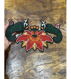 26X16 CM NAKIŞ İŞLEME LOTUS ÇİÇEKLİ ARMA DİKİŞ APLİKE