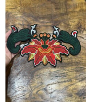 26X16 CM NAKIŞ İŞLEME LOTUS ÇİÇEKLİ ARMA DİKİŞ APLİKE