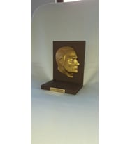 ATATÜRK BÜSTÜ (ALTIN-TABA)