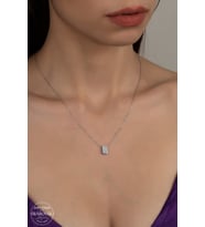 SWAROVSKİ CRYSTAL DİK DÖRTGEN 925 AYAR GÜMÜŞ KOLYE