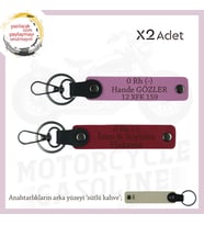 Motosiklet Aşıkları İçin İsim Plaka ve 0 Rh (-) Kan Grubu Yazılı x2 Anahtarlık Set, Kırmızı-Pembe-SK (Çok Renkli)