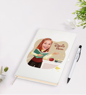 BK Gift Kişiye Özel Öğretmen Karikatürlü Beyaz Defter Kalem Seti - 3