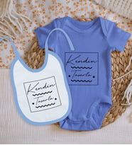 BK Kids Kişiye Özel Kendin Tasarla Mavi %100 Pamuklu Kısa Kol Bebek Body Zıbın ve Mama Önlüğü Hediye Seti