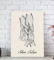 BK Gift Kişiye Özel El Ele Tutuşan Aile Tasarımlı Siyah Beyaz Kanvas Tablo-3, Anneye Hediye, Aile Hediyesi