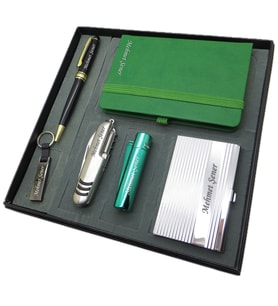 Signator® Silva  İsme Özel Set - 32 Gb. Usb Bellek + Clipper Çakmak + Not Defteri  + Fonksiyonlu Çakı + Kalem ve Kartvizitlik  Kişiye Özel Hediyelik Set (Karışık)