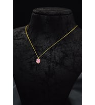 925 Ayar Gümüş Gold Kaplama Pembe Mineli Minimal Yonca Kolye