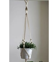 Simple Makrome Krem Saksılık