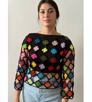 EL ÖRGÜSÜ TRİKO ÇİÇEKLİ RENKLİ KADIN FİLE BLUZ CROP