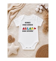 Herkes Bıksa Benden Ablam Bana Doyamaz Yazılı Bebek Zıbını – Ablaya Hediye Eğlenceli Bebek Body