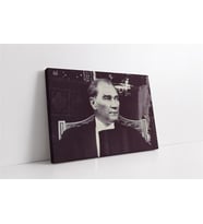 Atatürk Otururken