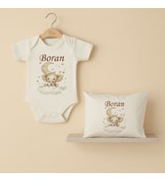 Pia Baby Premium %100 Pamuk İsme Özel Organik Baskılı Çıtçıtlı Bebek Body Ve Yastık Kılıfı 5030-19 (Ekru)