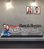Kişiye Özel Vespa Motorcu Sevgili Karikatürlü Kolay Yetişmiyor Ahşap Biblo  Mod-2