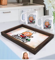 BK Gift Kişiye Özel Kadın Chef Karikatürlü Doğal Ahşap Tepsi ve 2’li Kupa Bardak Seti-14
