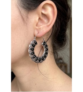 ETNİK SİYAH TARZ HALKA KÜPE 5,5 CM.