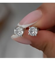 ?Gümüş 7 mm Beyaz Zirkon Tek Taş Kadın Küpe