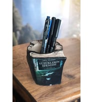 Yüzüklerin Efendisi Yüzük Kardeşliği Kitabı Şeklinde Kalemlik 10 x 8 cm