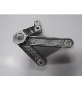 RENAULT SYMBOL- THALIA- SD- 09/12; MOTOR TAKOZU BAĞLANTI KULAĞI 1.5DCI 8200043084 1429-7520