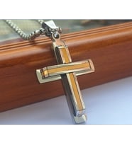 voyageaccessory İki Renk Seçenekli Paslanmaz Çelik Haç Kolye (Altın-Bronz)