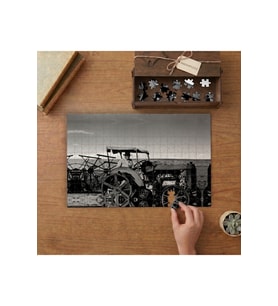 Atatürk Traktör Kullanırken Tasarımı 240 parça Ahşap Puzzle Ahşap Kutuda MP06953
