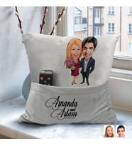 BK Gift Kişiye Özel Sevgililer Karikatür Tasarımlı Organizer Kumanda ve Atıştırmalık Cepli Gri Kırlent Yastık-94 Arkadaşa Hediye, Cepli Yastık
