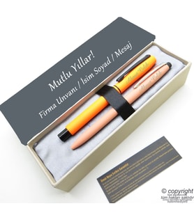 Scrikss İsme Özel Kalem Seti - Turuncu Krom Roller Kalem + Tükenmez Set (Karışık)