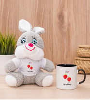 Kişiye Özel Sevimli Çilekler Peluş Tavşan ve Siyah Kupa