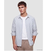 LCW Vision Mavi Regular Fit Çizgili Armürlü Erkek Gömlek