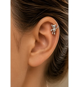 Sertifikalı 316L Çelik El Sallayan Ayıcık Figürlü Siyah Göz Detaylı Premium Gümüş Renk Tragus ve Helix Piercing