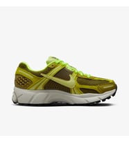 Nike WMNS ZOOM VOMERO 5  FJ4738-300