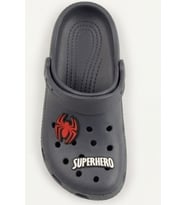 Hero-Clog Macera Serisi - Koyu Gri Maske Figürlü Erkek Çocuk - Bebek Terlik ve Sandalet: Ultra Hafif, Anatomik İç Tabanlı ve Kaymaz Emniyetli Yazlık Çocuk Kapalı Terlik