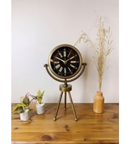 Eskitme Metal Mini Tripod Zarif Masa Saati 45×26 Cm