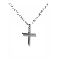 Çivili Haç Figürlü Unisex Kolye – 60 cm Zincirli, Gotik & Alternatif Metal Takı (Gümüş)