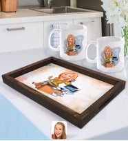 BK Gift Kişiye Özel Kadın Muhasebeci Karikatürlü Doğal Ahşap Tepsi ve 2’li Kupa Bardak Seti-1