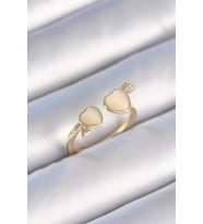 Pirinç Gold Renk Beyaz Mineli Kalp Model Kadın Yüzük TJ-BYK3472