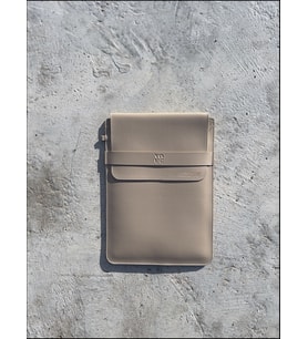 Kişiye Özel İsimli Laptop Kılıfı MacBook Pro Air  13’ 14’ 15' inç Notebook Vegan Suni Deri Çanta (Bej)