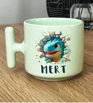 Kişiye Özel 3D Efektli Dinazor Baskılı Hediye Pastel T Kupa İsimli İsim Yazılı (Yeşil)