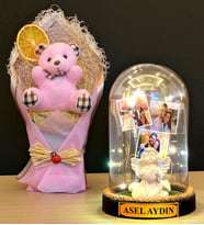 Kişiye Özel İsimli 3 Fotoğraflı Led Işıklı Fanus ve Pembe Peluş Ayıcık Buketi (Model 2)