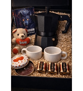 Sevgiliye Özel Kahve Hediye Seti  Siyah Moka Pot (3 Cup), 2'li Fincan, Kurtadam Oyunu ve Kokulu Mum (Standart)