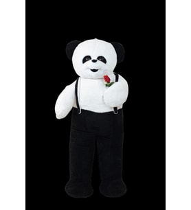 117 cm Elinde Çiçek Tutan Tulumlu Peluş Panda (Siyah)