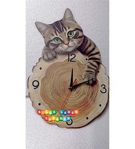 bilge Tasarım kedi detaylı Çocuk Odası Duvar Saati 32 x 45 CM (Çok Renkli)