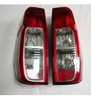 Nissan Navara D40 Arka Stop Sağ 2006 (Oem No:  26550Eb70A)