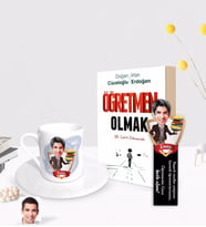 BK Gift Kişiye Özel Erkek Öğretmen Karikatürlü Türk Kahvesi Fincanı Ahşap Kitap Ayracı ve Öğretmen Olmak Kitabı Hediye Seti-1