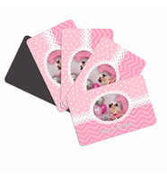 Fotoğraflı İsimli Kız Bebek Doğum Günü Magneti 6X9 Cm (16'Lı Paket) (Pembe)