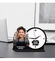 Erkek Berbere Hediye Karikatürlü MDF Masa Saati